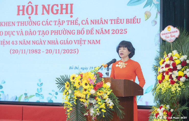 Phường Bồ Đề tuyên dương nhiều tập thể, cá nhân tiêu biểu nhân Ngày Nhà giáo Việt Nam 20/11- Ảnh 3.