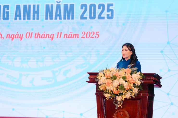 Xã Đông Anh tuyên dương học sinh, sinh viên xuất sắc tiêu biểu năm 2025- Ảnh 3.