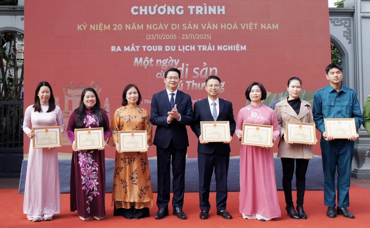 Ra mắt Tour du lịch trải nghiệm “Một ngày cùng di sản Phú Thượng”- Ảnh 4.