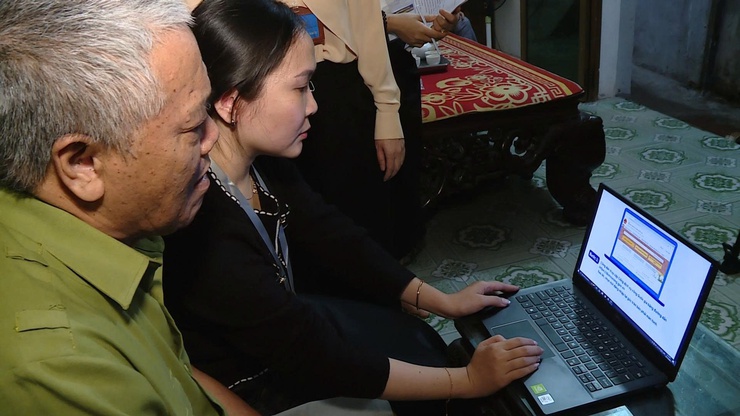 Cải cách hành chính phường Kiến Hưng: Phục vụ tận nhà, trao kết quả tận tay- Ảnh 1.