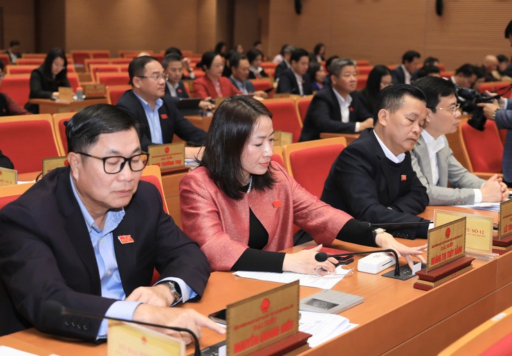 Hà Nội thông qua mức hỗ trợ gần 5 triệu đồng/tháng cho công an cấp xã- Ảnh 2.