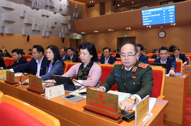 Hà Nội thông qua chính sách với người làm việc ngoài chỉ tiêu biên chế nghỉ việc trước 1/7/2025- Ảnh 1.