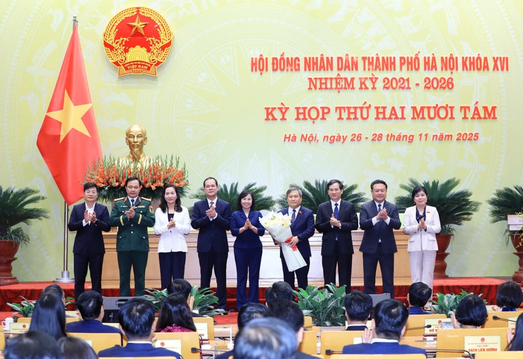 Đồng chí Vũ Đại Thắng được bầu giữ chức vụ Chủ tịch UBND thành phố Hà Nội- Ảnh 2.
