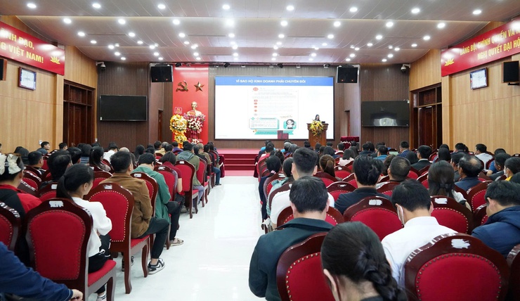 Tuyên truyền, hỗ trợ hộ kinh doanh chuyển đổi từ thuế khoán sang kê khai và chuyển đổi lên mô hình doanh nghiệp tại phường Chương Mỹ- Ảnh 1.