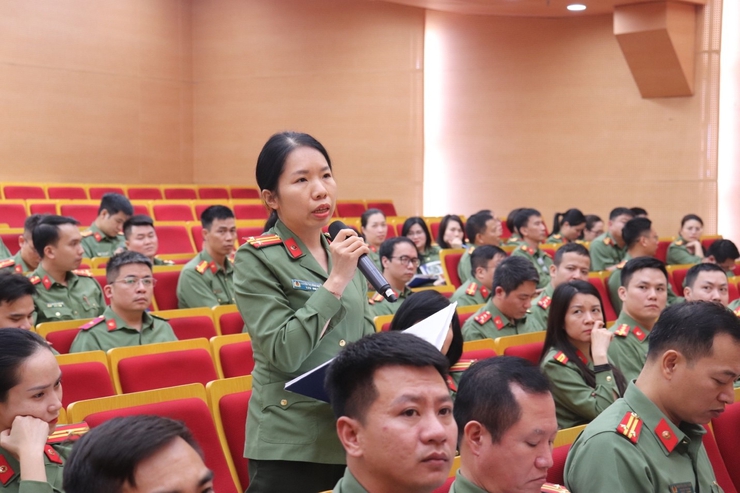 Công an thành phố Hà Nội tổ chức Hội nghị về công tác phát triển nhà ở xã hội trong lực lượng Công an Thủ đô- Ảnh 3.