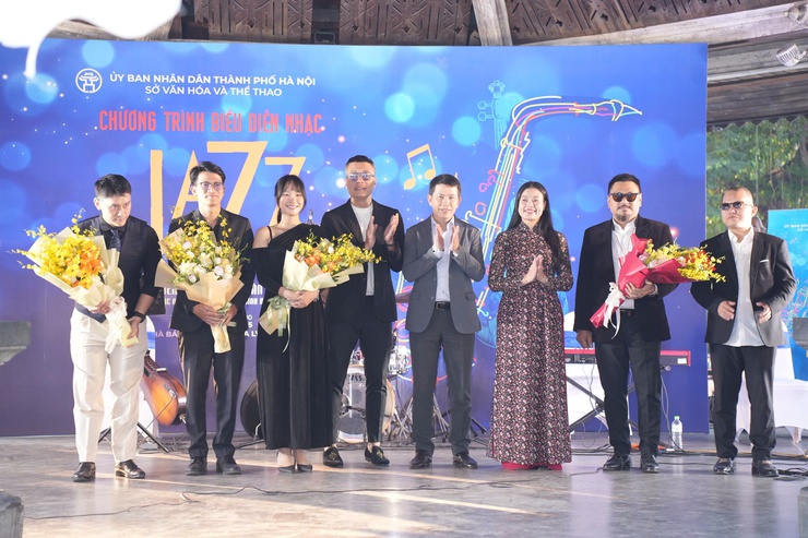 Dự án "Âm nhạc cuối tuần": Điểm hẹn văn hóa mới bên hồ Gươm- Ảnh 12.