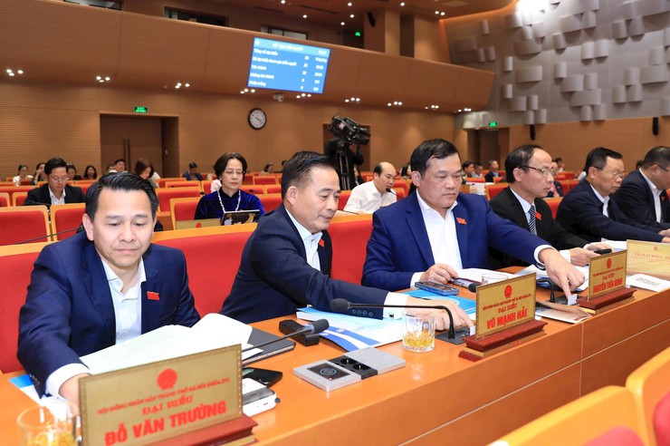 Hanoi adopts first comprehensive land-price table to take effect January 2026- Ảnh 2.
