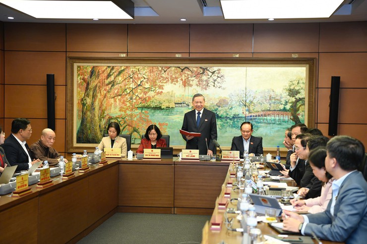 Tổng Bí thư Tô Lâm: Quản trị quốc gia giai đoạn mới phải dựa trên pháp luật minh bạch, dữ liệu tin cậy và bộ máy tinh gọn- Ảnh 1.