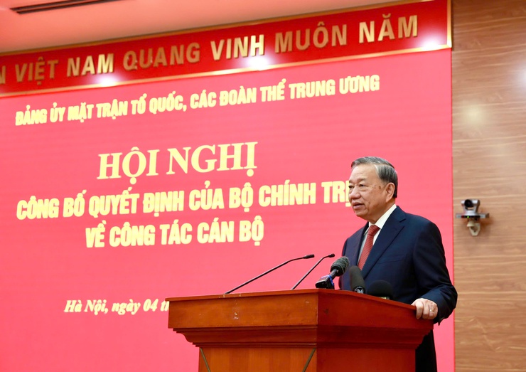 Bui Thi Minh Hoai appointed Secretary of Party Committee of Vietnam Fatherland Front and Central Mass Organizations- Ảnh 3.