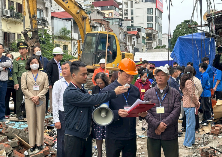 Phường Ô Chợ Dừa cưỡng chế giải phóng mặt bằng, đẩy nhanh tiến độ dự án đường Vành đai I- Ảnh 1.