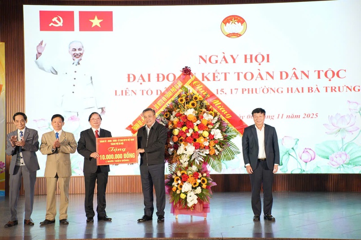 Chủ tịch UBND Thành phố Trần Sỹ Thanh: Xây dựng Thủ đô hạnh phúc từ những điều giản dị- Ảnh 2.