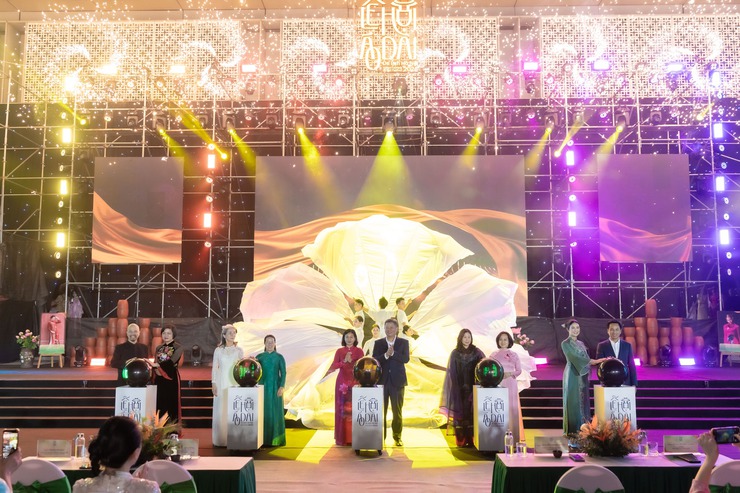 Khai mạc Lễ hội Áo dài Du lịch Hà Nội 2025- Ảnh 2.