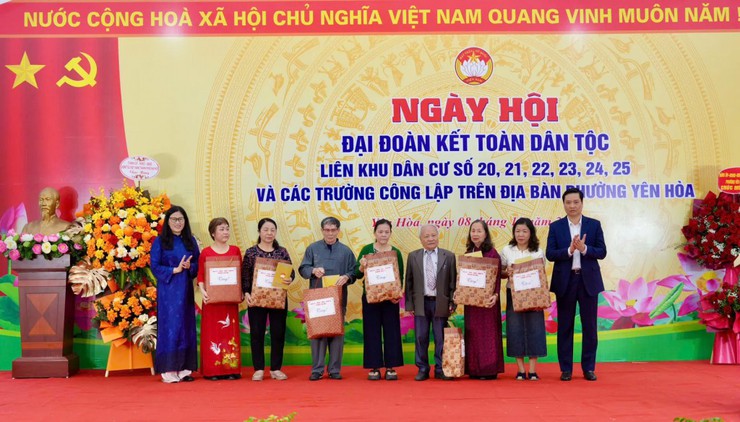 Phường Yên Hòa tổ chức Ngày hội Đại đoàn kết toàn dân tộc năm 2025- Ảnh 4.