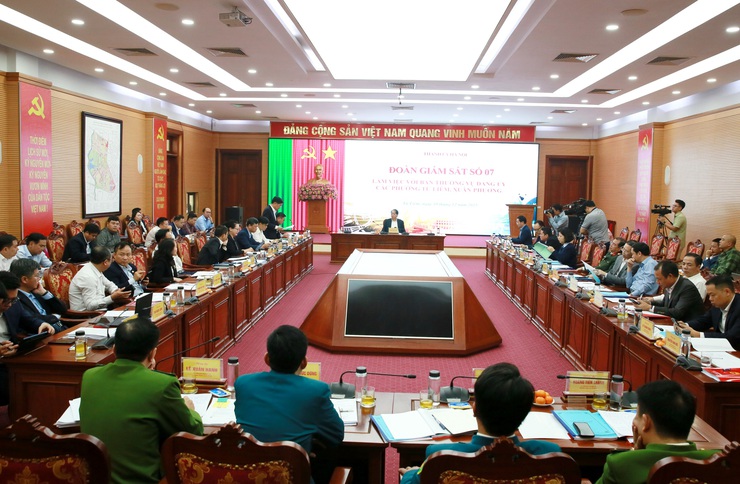 Hanoi Supervision Team works with Tu Liem, Xuan Phuong wards- Ảnh 2.