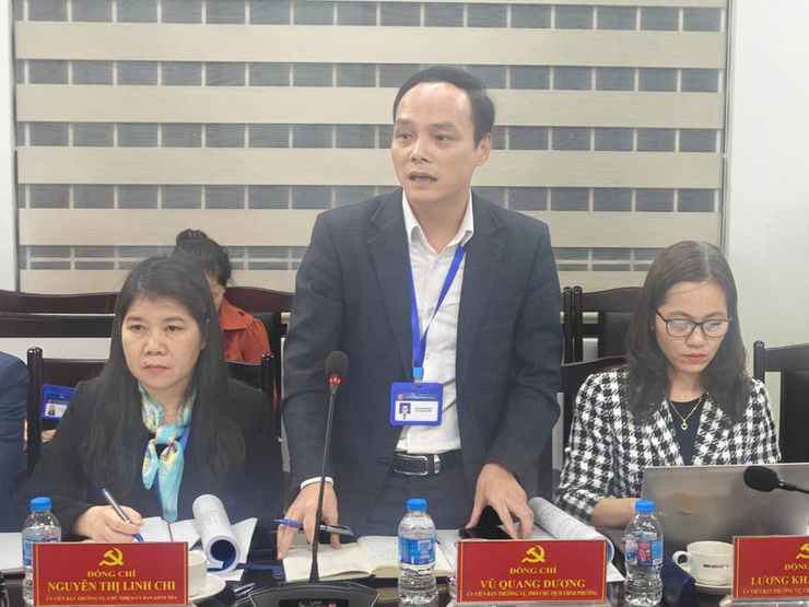 Đoàn giám sát số 15 của Ban Thường vụ Thành ủy Hà Nội làm việc với phường Yên Hòa- Ảnh 2.