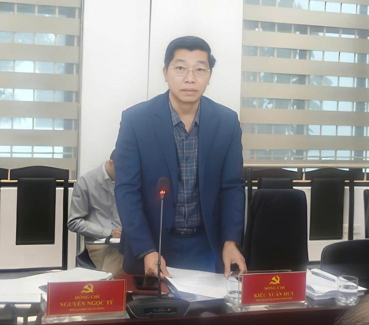 Đoàn giám sát số 15 của Ban Thường vụ Thành ủy Hà Nội làm việc với phường Yên Hòa- Ảnh 4.