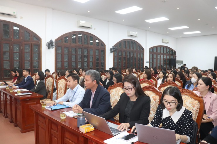 Sở Nội vụ Hà Nội đối thoại, giải đáp về thủ tục hành chính- Ảnh 1.