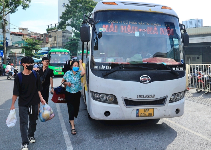 Tăng cường đảm bảo an toàn giao thông trong hoạt động vận tải ô tô cuối năm- Ảnh 2.