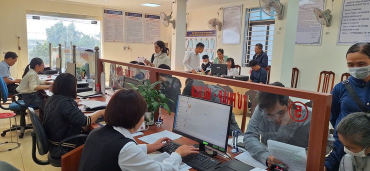 Xã Hát Môn đẩy mạnh công tác cải cách hành chính gắn với chuyển đổi số- Ảnh 1.