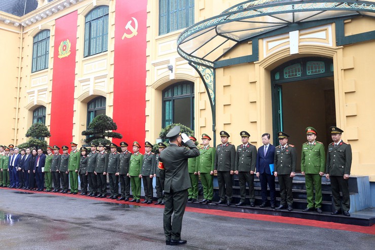 Công an Hà Nội mở đợt cao điểm trấn áp tội phạm trên toàn địa bàn Thủ đô trước các sự kiện trọng đại- Ảnh 2.