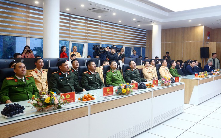 Hà Nội chính thức vận hành Trung tâm điều khiển giao thông ứng dụng AI- Ảnh 1.
