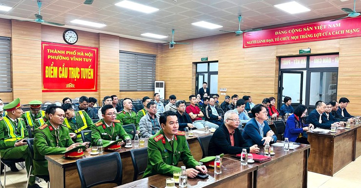 Phường Vĩnh Tuy quyết liệt lập lại trật tự đô thị- Ảnh 1.