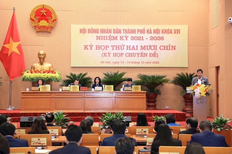 Hanoi approves $32.5 billion investment to build Red River scenic boulevard- Ảnh 1.