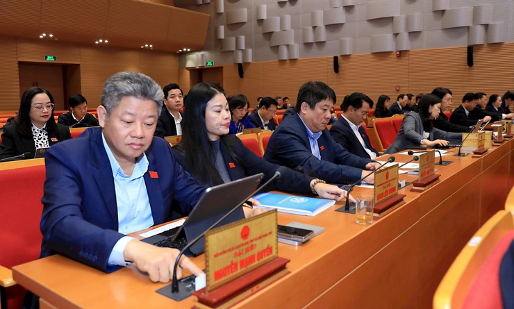 Hanoi approves $32.5 billion investment to build Red River scenic boulevard- Ảnh 2.