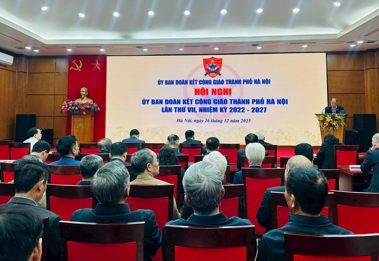 Khen thưởng nhiều tập thể, cá nhân xuất sắc trong phong trào "Xứ, Họ đạo tiên tiến"- Ảnh 1.