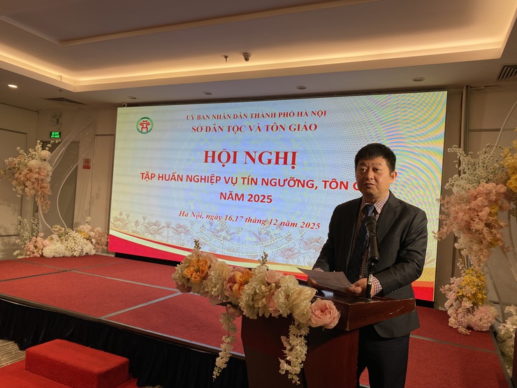 Tập huấn nghiệp vụ giải quyết thủ tục hành chính lĩnh vực tín ngưỡng, tôn giáo cho cán bộ, công chức các xã, phường của thành phố Hà Nội- Ảnh 1.