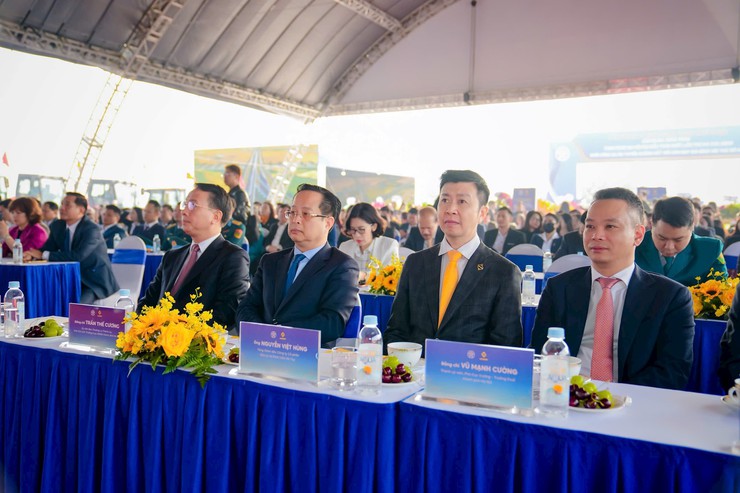 Khởi công Dự án tuyến đường kết nối sân bay Gia Bình với Thủ đô Hà Nội- Ảnh 1.