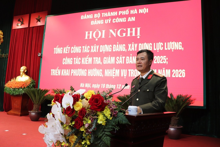 Công an thành phố Hà Nội tổng kết công tác xây dựng Đảng năm 2025- Ảnh 5.