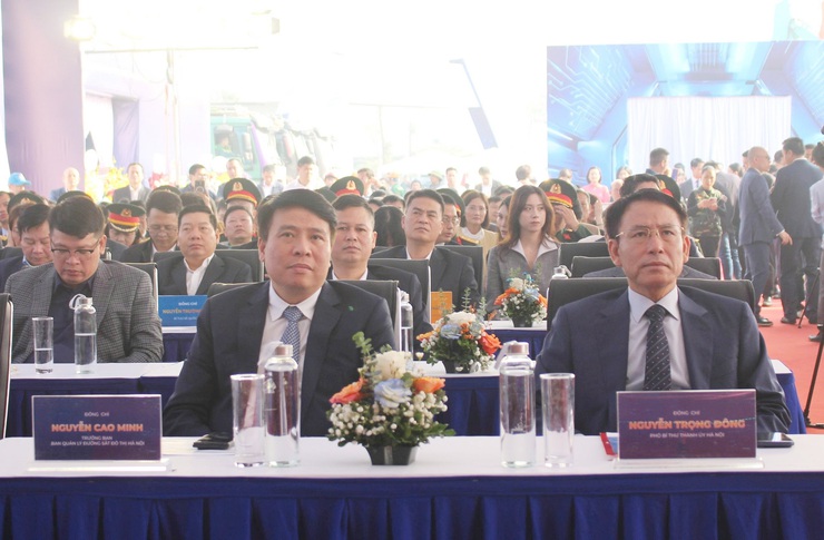 Khởi công Tuyến đường sắt đô thị số 5, Văn Cao - Hòa Lạc- Ảnh 1.