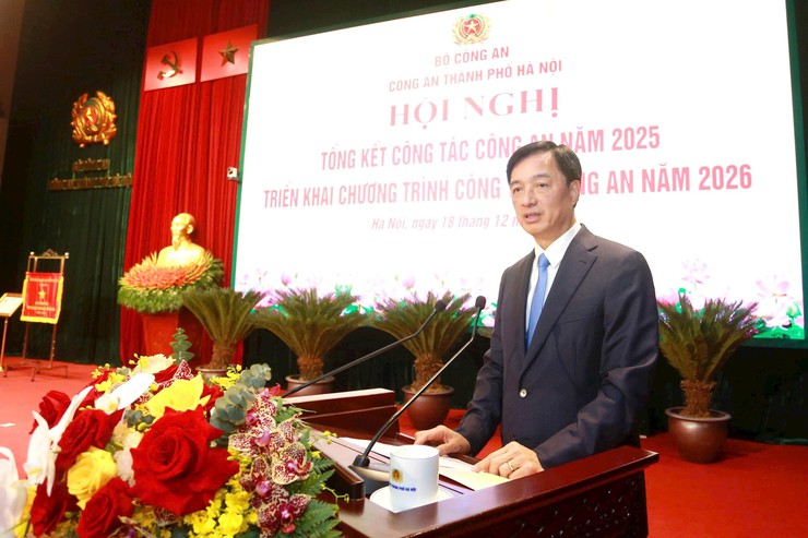 Hanoi police lead exemplary implementation of capital political security missions- Ảnh 3.