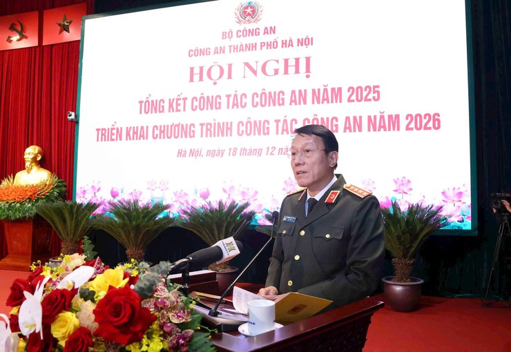 Hanoi police lead exemplary implementation of capital political security missions- Ảnh 2.