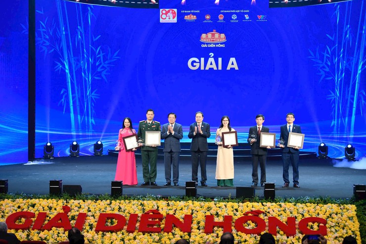 Fourth Dien Hong national press awards honor coverage of National Assembly- Ảnh 1.