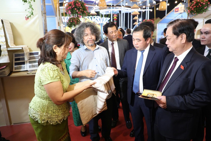 Khai mạc Festival OCOP Hà Nội 2025: “Việt Nam - Hội tụ và Lan tỏa”- Ảnh 6.