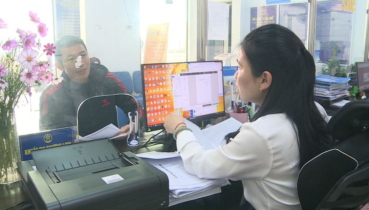 Người "kết nối" dịch vụ công với Nhân dân ở Phúc Lộc- Ảnh 5.