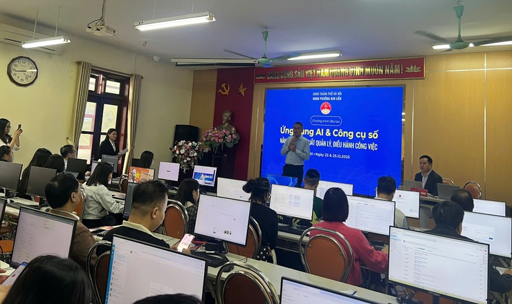 Phường Kim Liên quyết tâm đẩy mạnh ứng dụng công nghệ thông tin, trí tuệ nhân tạo trong hoạt động quản lý, điều hành- Ảnh 1.