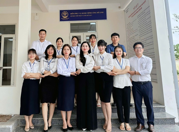 Mê Linh đẩy mạnh giải quyết thủ tục hành chính tại xã: Nâng cao hiệu quả, rút ngắn khoảng cách phục vụ- Ảnh 5.