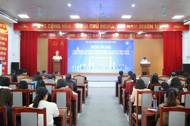 Mê Linh đẩy mạnh giải quyết thủ tục hành chính tại xã: Nâng cao hiệu quả, rút ngắn khoảng cách phục vụ- Ảnh 4.