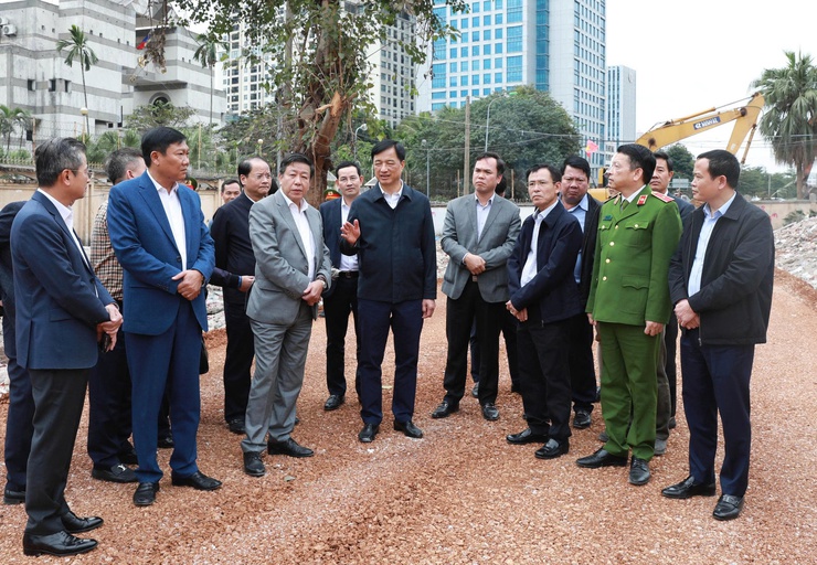 Bí thư Thành ủy Nguyễn Duy Ngọc: Đẩy nhanh tiến độ các dự án, không làm ảnh hưởng cuộc sống người dân- Ảnh 1.