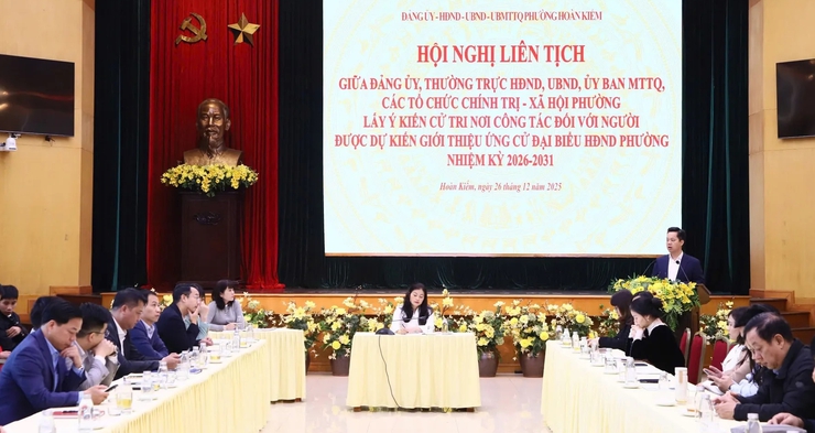 Phường Hoàn Kiếm lấy ý kiến cử tri nơi công tác đối với người ứng cử đại biểu HĐND phường nhiệm kỳ 2026 - 2031- Ảnh 1.