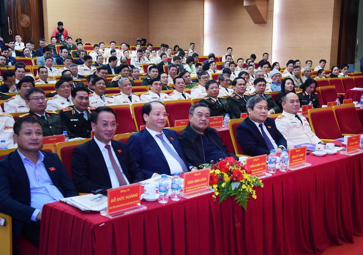 Công an thành phố Hà Nội đón nhận danh hiệu Anh hùng lực lượng vũ trang Nhân dân lần thứ IV- Ảnh 1.