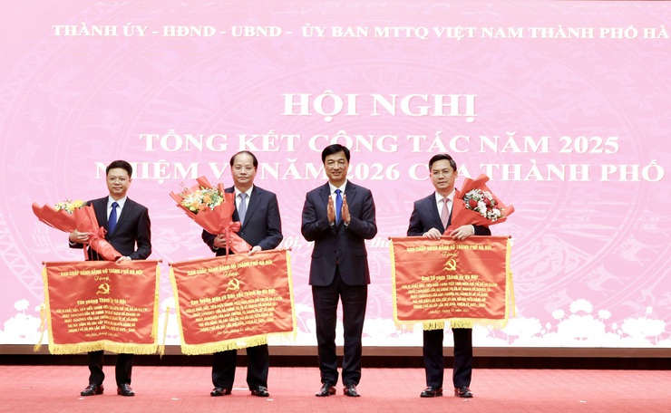 Tạo chuyển biến thực chất trong từng lĩnh vực, địa bàn đáp ứng yêu cầu nhiệm vụ trong giai đoạn mới- Ảnh 1.