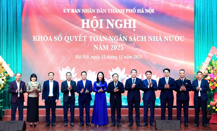 Hà Nội khóa sổ ngân sách năm 2025: Thu hơn 700.000 tỷ đồng, đứng đầu cả nước- Ảnh 1.