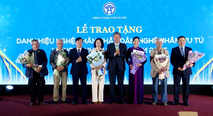 64 nghệ nhân được phong tặng danh hiệu Nghệ nhân Hà Nội- Ảnh 2.