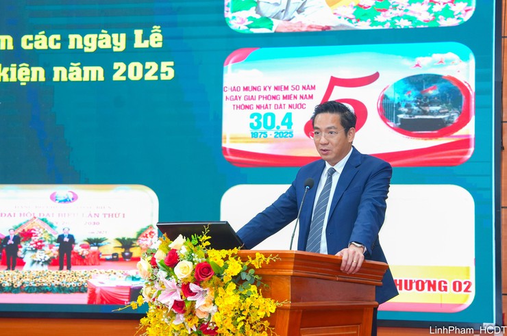 Phường Long Biên bứt phá năm 2025: Kinh tế - xã hội tăng trưởng, mô hình hai cấp vận hành hiệu quả- Ảnh 4.