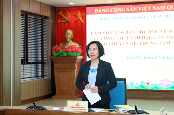 Giám sát công tác lãnh đạo, chỉ đạo, tổ chức thực hiện một số chuyên đề trọng tâm, cấp bách tại phường Tây Hồ- Ảnh 4.