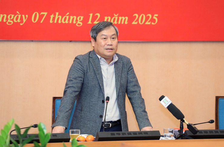Hanoi Mayor calls for Ngoc Ha Ward to set example in operating two-tier model- Ảnh 2.
